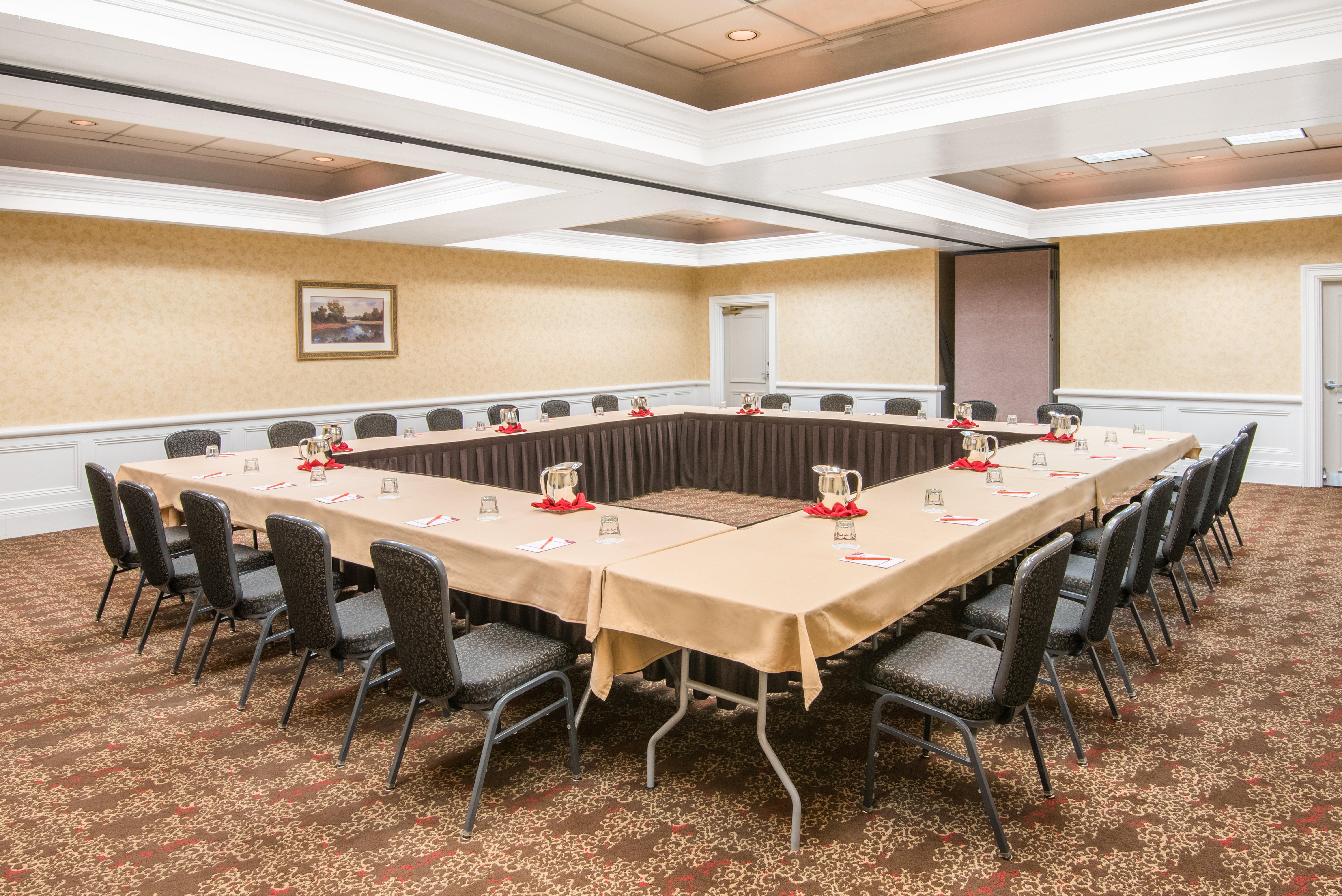 Crowne Plaza Resort Asheville By Ihg Exterior photo