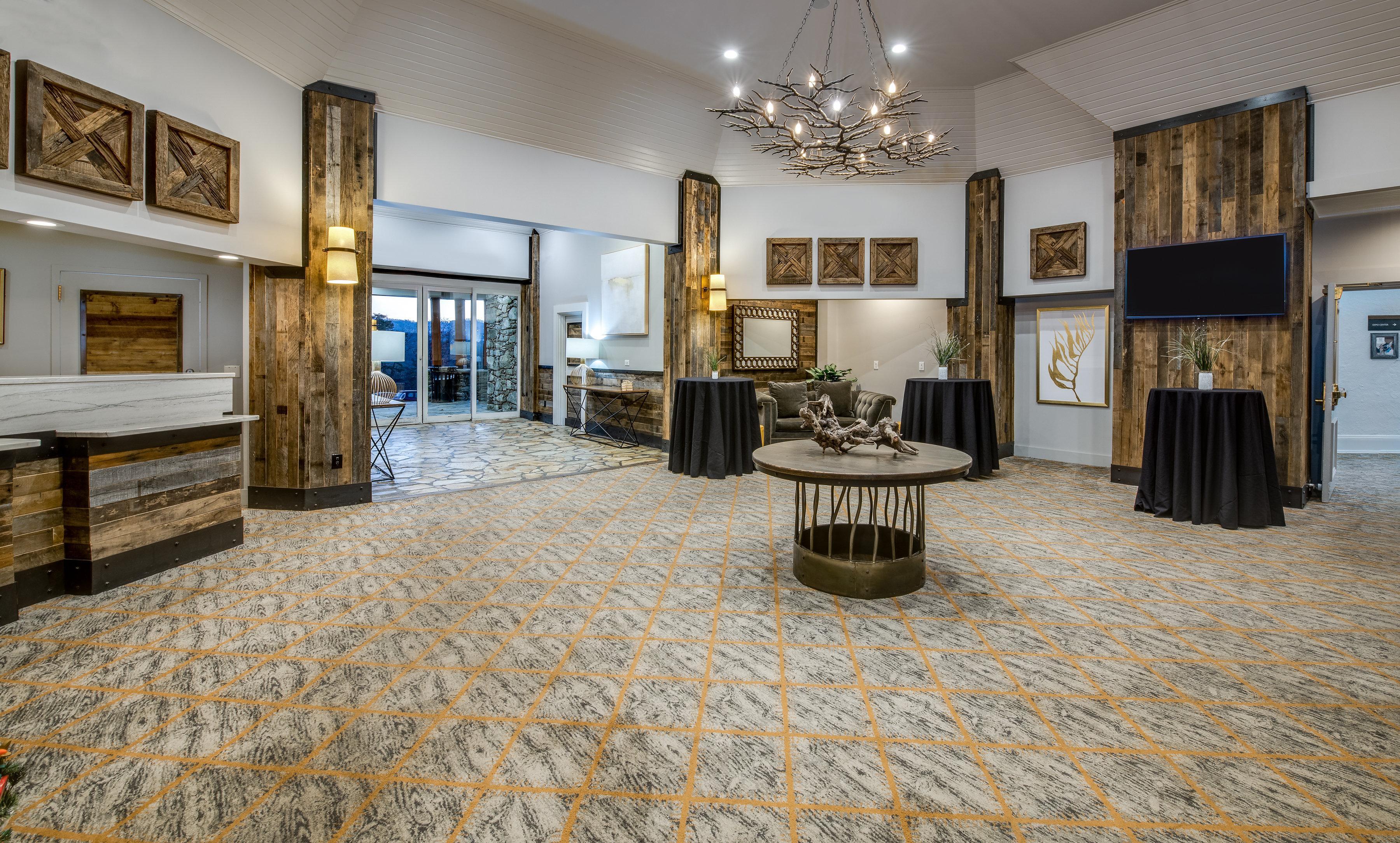 Crowne Plaza Resort Asheville By Ihg Exterior photo