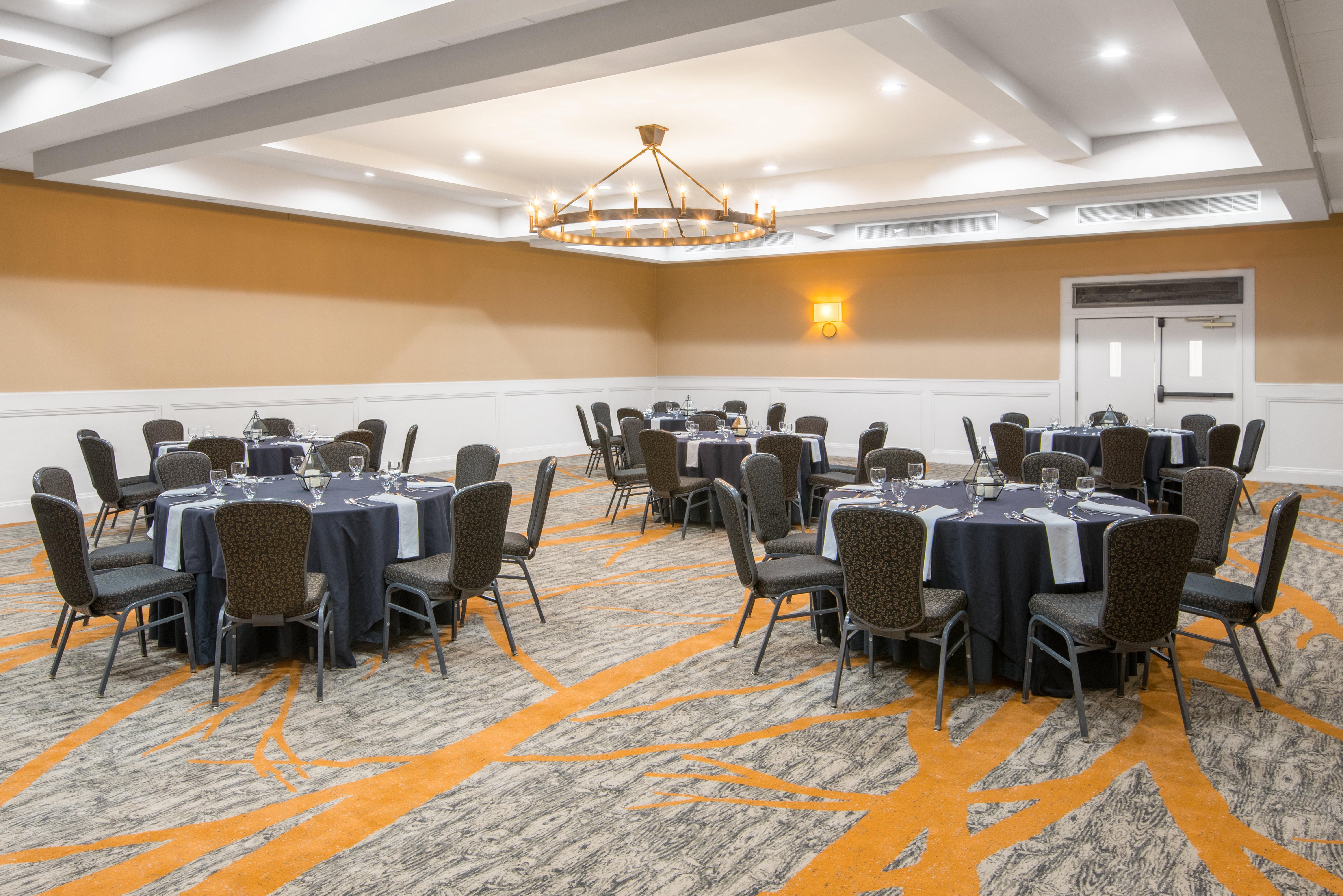 Crowne Plaza Resort Asheville By Ihg Exterior photo
